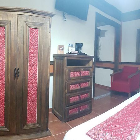 Nuestras Raices Hotel - Museo - Restaurante Сан-Крістобаль-де-лас-Касас Екстер'єр фото